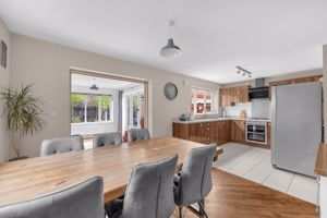 Photo 9- click for photo gallery